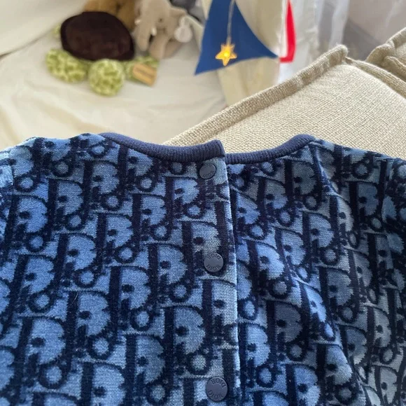 SOLD!! 🎉 Baby Dior dress - Picture 2 of 3